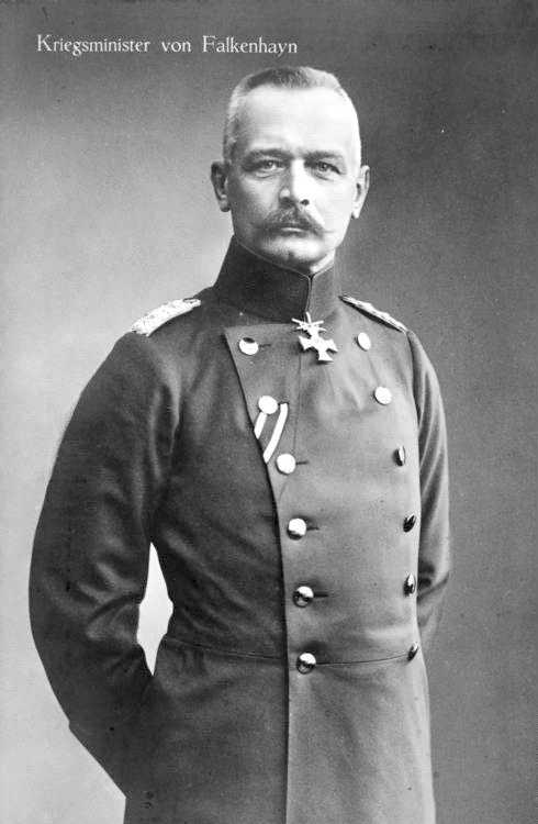  Эрих Георг Себастьян Антон фон Фалькенгайн в 1913 году